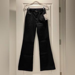 Brand new Khaite “Reece” Jean in black priced to sell. Perfect for Fall/Winter